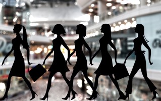 跨境电商网购体验店，重塑购物新体验