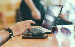电子商务培训机构哪家好_聪颖经典答案落实_DDT875.906